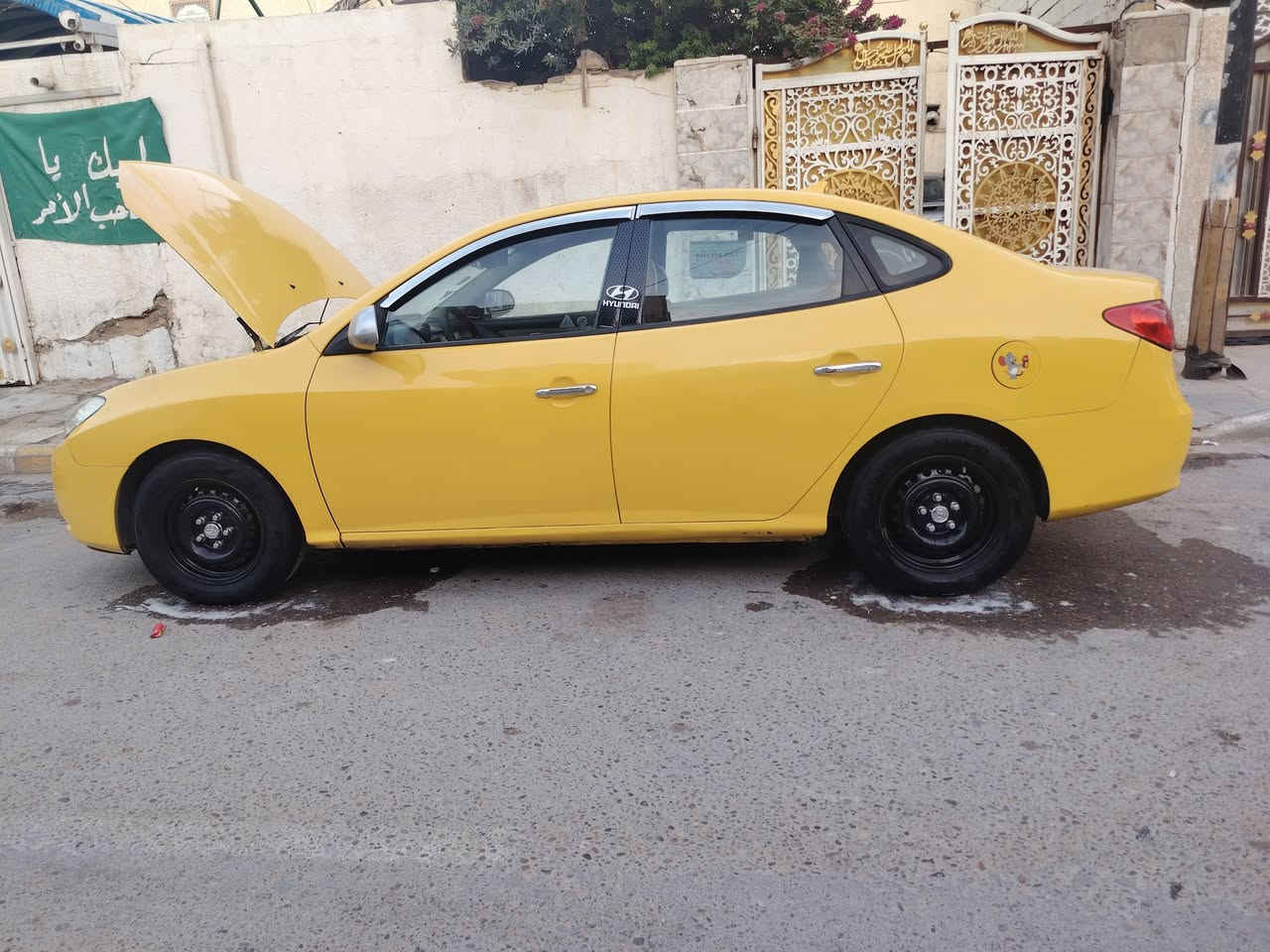 سلام عليكم سياره النترا البيع مديل 2009محرك 2000مكان السياره بغداد حي اور رقم التليفون *********** سعر 80
