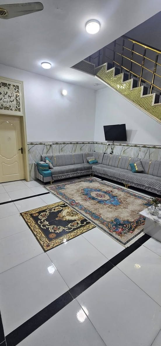 ياالله بيت مساحه 150متر طابوزراعي يحتوي غرفه وصاله وستقبال ومطبخ وصحيات داخليه
السعر 135

 

وخارجيه العنوان طوريج ابو جوعانه فرع اسواق هدايانه

الطابق الثاني هيكل.   السعر

معروض لدى مكتب بيروت للعقار الكائن في طوريج حي الجمعيه 

لاستفسار ***********++***********
