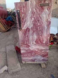 ثلاجة • لا تفاصيل • للبيع