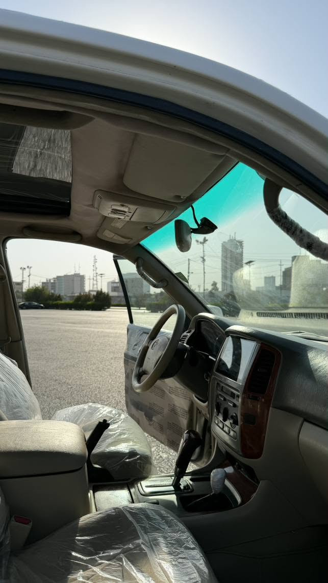 بەناوی خوای گەورەو میهرەبان 
لاندكروزر مۆدیل ٢٠٠٦(مۆنیکا)
سەیارەکە مواسەفات GXR ی فوول فوولە رەقەم سلێمانیە بەناوکردن بە شەرت 
سەیارەکە وەکو بۆیاغ عام نیە بە عام دەیفرۆشم بێ ئەوەی زەربەی پێشی هەبی پێشی نوقتەی نیە 
مواسەفات:::
٦ پستنی ٤٥٠٠ 
سلایت 
سەلاجە 
بەخی لایت 
چوار جام کارەبا 
قفلی ئەکسل 
شاشە و کامیرەی بۆ بەستراوە 
٣ ریز کوشن
دەبڵ تانکی 
تەبرید مەرکەزی 
چەندین مواسەفاتی ترر  
سەیارەکە زۆر رێک و پێکە ماشاللە تاخم تایەی نوێی بۆ بەستراوە 
تەپەی گێریشی بە شەرت نیەتی  ...
گێڕ و مەکینە و کارەبایات و تەبرید و هەموو شتێکی بەشەرت 
سەیارکە لە هەولێرە 
*********** 
***********

⚜️ سلام عليكم اخوان ⚜️ 
تویتا لاندكروزر موديل ٢٠٠٦ فوول فوول مواصفات 
محرك ٦ سلندر ٤٥٠٠
سيارة رقم شمالي رقم سليماني 
تحويل ثاني يوم. 
سيارة مصبوغ عام بجم كبس 
مواصفات سيارة::
محرك ٤٥٠٠ 
فتحة صقف 
ثلاجة 
شاشة و كاميرا 
قفل اكسل 
٣ قطع كشنات 
بعد بي هواية مواصفات معروفة 
سيارة باربيل 
كير محرك كهربائي و تبريد و كل شيء بشرط 
تخم طايرات جديد و سيارة ماشاءالله كلش حلوة و مرتب جاهز مجهز 
*********** 
*********** أربيل, العراق
