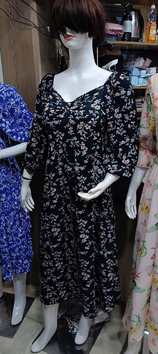 عروضات جديدة 🙋 بمجمع أشرف العبيدي 🌹 
فستان 👗 نسائي طويل 💃
دشداشة نسائي 👘 كودري وكشميرمخور 
تراك نسائي ستن كامل 👚👖
بعرض خاص وبلاش بس ب👈👈 3 آلاف دينار فقط 🔥 
  سعر القطعة ب 👈3 آلاف دينار فقط 🏃 
عنوان المجمع سوق الميثاق مجاور خياط البزاز قبل نهاية السوق للاستفسارالاتصال على الرقم ***********📞 أو على الوات ساب 📱🌹 وأهلا وسهلا بزبائننا الكرام 🌷

