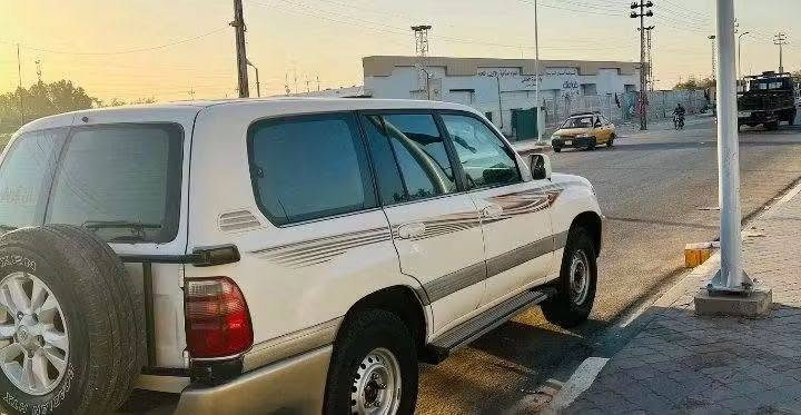 مونكه 2001مكفول من كص وتجيه والشاصي
رقم بغداد  مداور ثاني يوم سنويه ل 29

 كلشي شغال 

جام كهرباء

 3قطع تبريد

. ثلاجه 

داخل بيجي جام كهرباء حامله اكواب بطاين جدد 

كشنات الخلفيه محورات مال 7

راديته باتري تخم تاير 

فور ويل جام كهرباء دبل سبير دبل تانكي 

تحكم مري 

كله جاهز مكينه

 كير عادي اصل

V6.

4500

 داخل بيجي

تخم تاير مكينه كير اكسل شاصي 

***********واتساب

129$وبيها مجال لشراي 

مكاني النجف الاشرف
