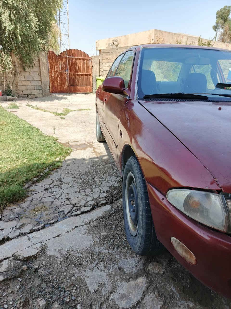 بعد السلام
سيارة بروتون ويرا موديل 2002 سنوية 31 

غرامات صفر السيارة بأسمي اني الشرعي فقط تحويل بدون وكالة 

صبغ عام جمالية 

محرك وكير شرط تايرات جدد 

باتري جديد 

تانكي بانزين جديد مال كصة 

طخم نظيف 

السعر ٣٨ وبيها مجال 

***********

***********

بيهن واتساب
