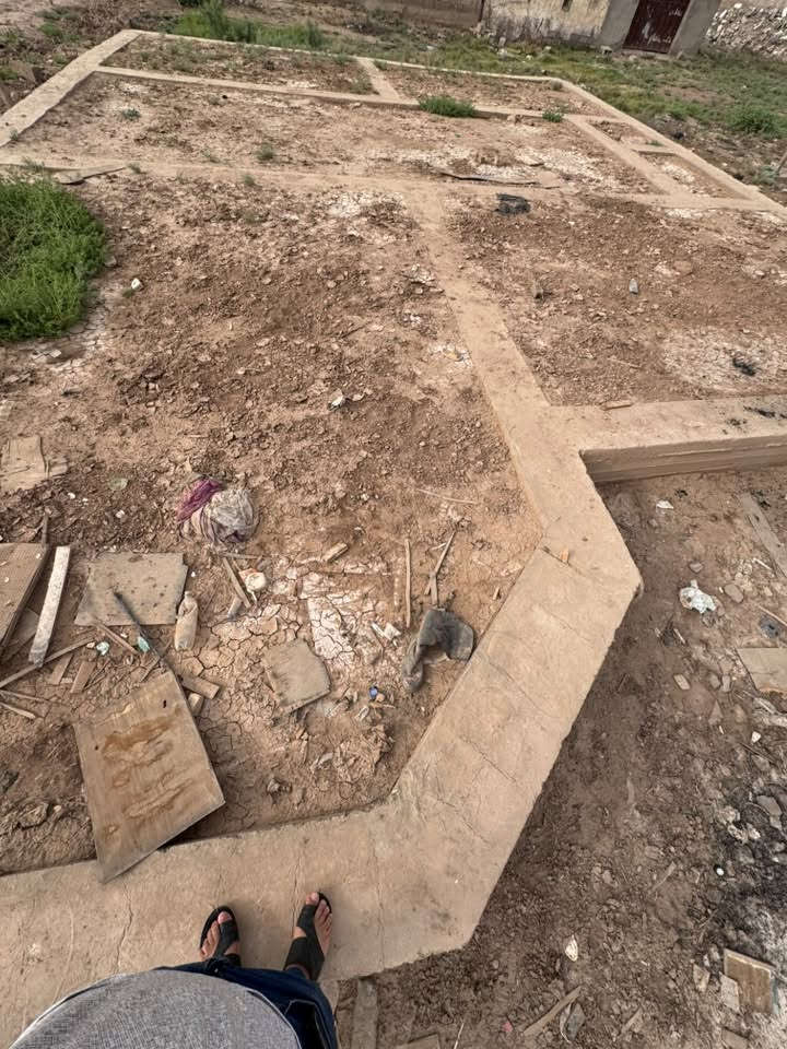 السلام عليكم قطعه ارض البيع المكان حواس شارع ام الابنين مساحتها 200 متر مربع ‭***********‬
