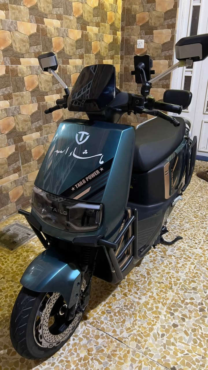 دراجة تيسلا أخر موديل دراجة نضيفة حيل استخدام قليل جديدة مع الوصل موجود
سعر مليون و250 بيها مجال قليل 
***********
***********
