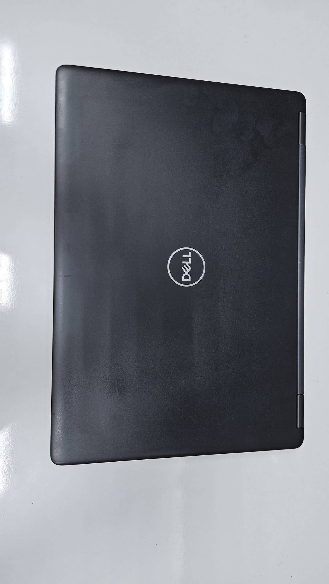 Dell Latitude 5490 • كور i5 جيل ٨ • MX130 ٢GB