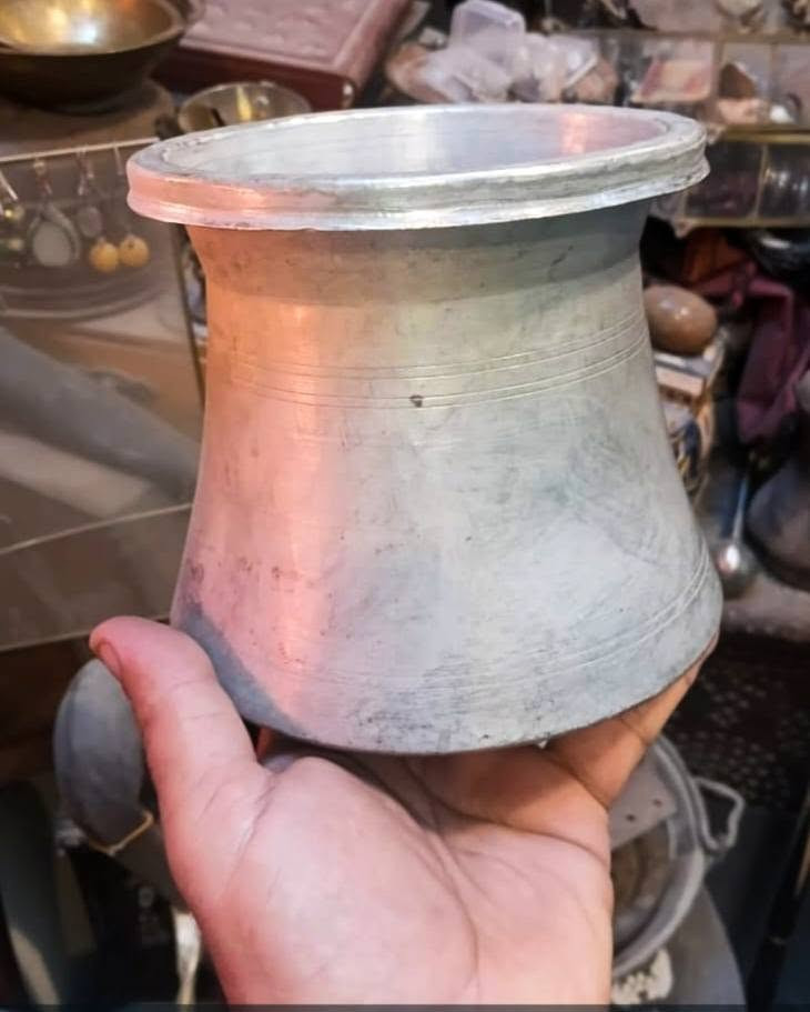 محلنا في الحلة سوق الصفارين ولدينا خدمة توصيل الى محافظات كافة
التواصل بشأن التفاصيل على الواتساب
***********

