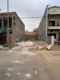 طريق بغداد – حي الدولار • ١٥٠م² • سكن/استثمار