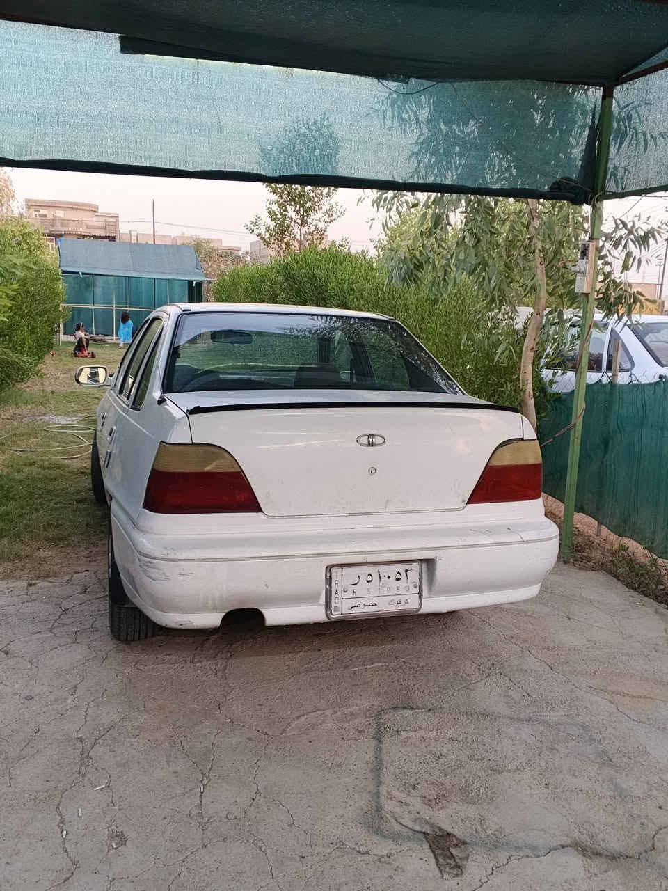 سلام عليكم 
سياره سلو موديل 94 محرك گير شرط سنويه ساقطه ب 23 رقم كركوك. كهربائيات شغاله . السعر 30 وبيها مجال رقم ***********. مكان كركوك
