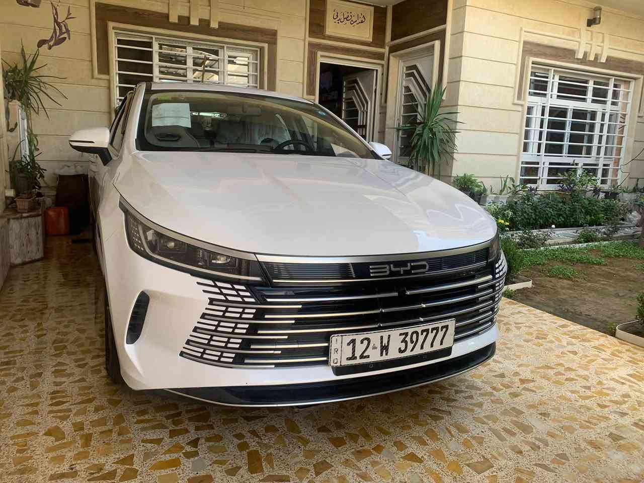 اBYD ديستروير 05 موديل 2025 💥🚘
سيارة الفخامة ⚜️، الأداء ⚡، والتكنولوجيا الذكية 🤖 تجربة قيادة ما تنسي! 😍
 اللون الابيض عداد الكيلو متر الكلي 18 الف
مرقم كامل برقم مميز بوضع الزيرو

✨ أهم المواصفات:

🔹 محرك 1.5 لتر (بنزين + كهرباء) يعطيك قوة مع توفير مذهل بالوقود ⛽⚡
🔹 مدى كهربائي يوصل ل 55 كم بالشحن الكامل 🔋
🔹 نظام DM-i الذكي لتبديل السلس بين البنزين والكهرباء 🚀
🔹 شاشة وسطية قابلة للدوران 🎛️
🔹 عدادات رقمية بالكامل 🔥
🔹 مقاعد جلد فاخرة بتصميم رياضي 🖤
🔹 كاميرا خلفية + أنظمة أمان .. السعر النهائي 138 للاستفسار ***********
