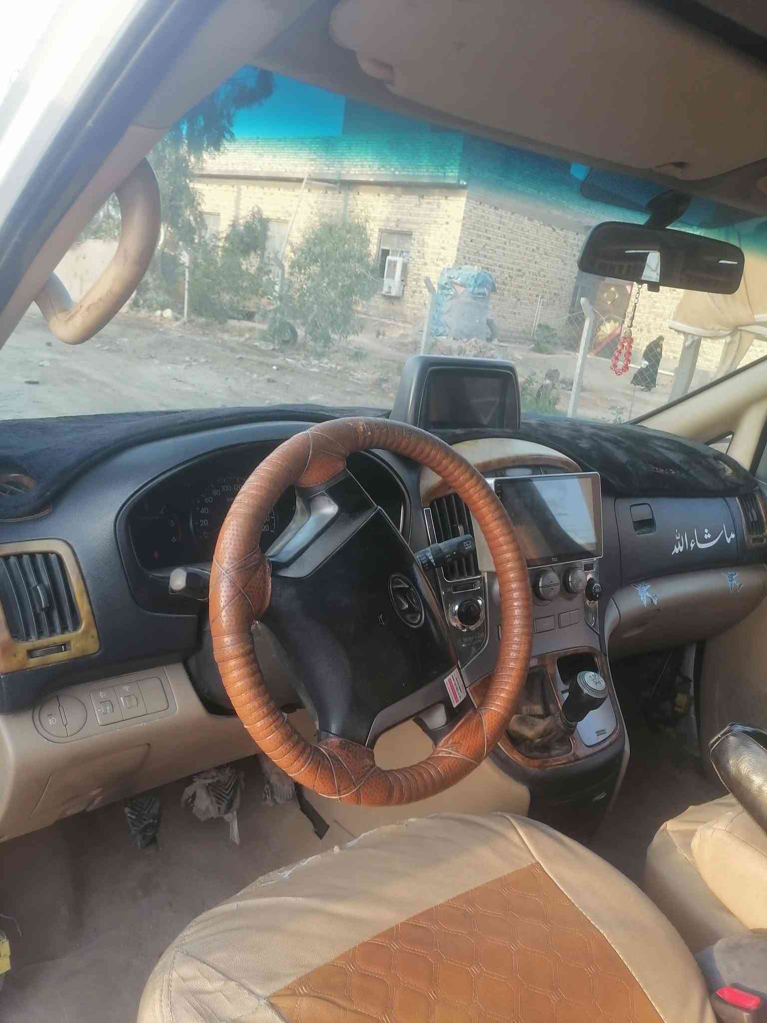 سلام عليكم ستاركس مفتوح محرك بي بخار تخم تاير باتري حداديه جديده قواعد دبل شركه تبريد ثلج  مكانه ديوانيه السعر ١٢٥ وبيها مجال حك الجيه للتوظيح القماره أثر خياس ومصلحهن
