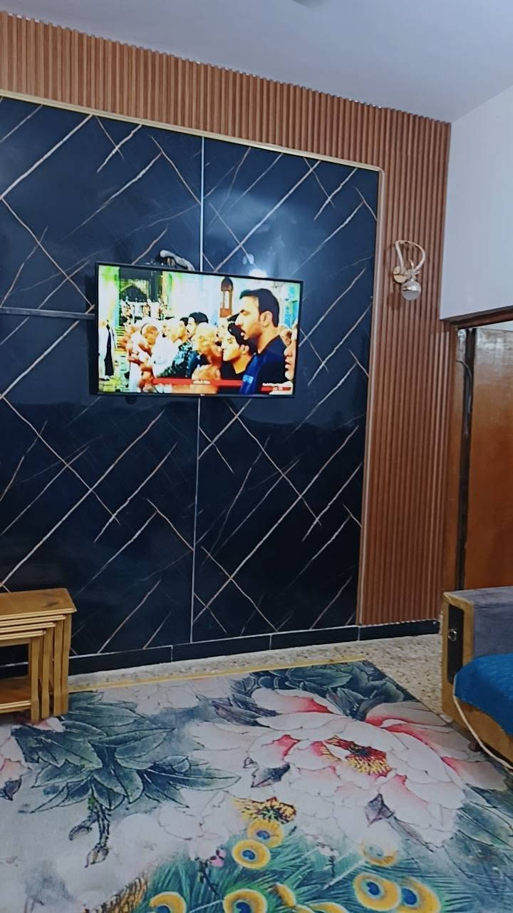 يلله سلام عليكم مشتمل مساحه 100 بيه غرفه وصاله ومطبخ. وستقبال  قريب عل كورنيش بناء نص طابوك ونص بلوك البي حلو السعر 26 وبيه مجال *********** خاص هم متواجد البيت كلش حلو مرتب
