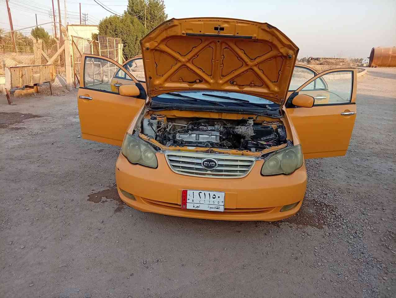 بسم الله الرحمن الرحيم
السلام عليكم 
بي واي دي 2011السياره حلوه وجاهزه حداديه ومكينه جدد تخم تاير جديد السياره حلوه ومال شغل على باب الله سعر 35 وبيها مجال حك الجيه 
***********

