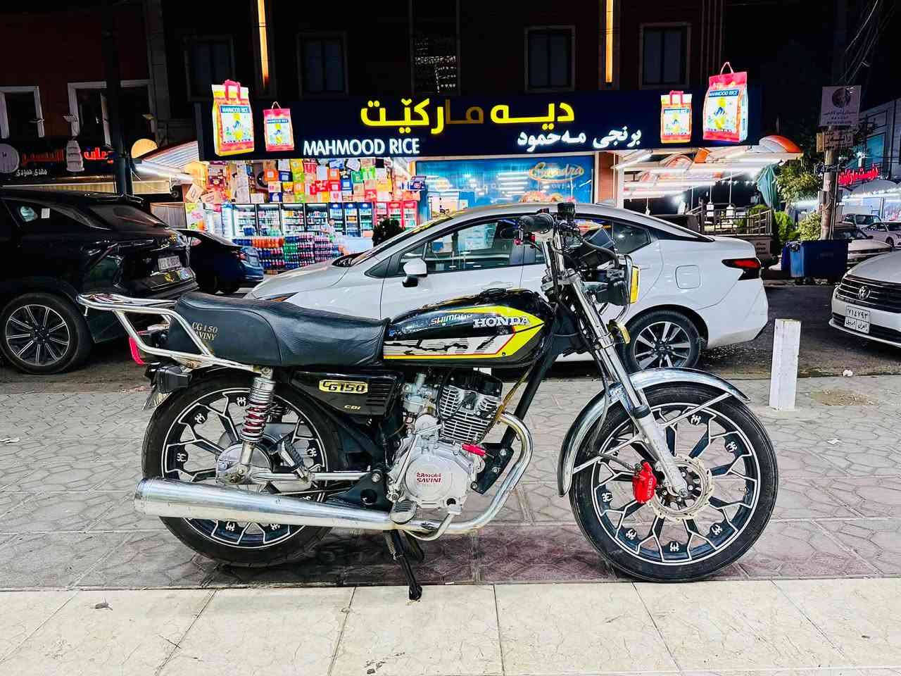 للبيع متور سافين محرك رياضي كبس كامل
دبرياج زيت كهرباء سلف هندر كامل شغال محرك خمسة كير 
موديل 2024 سعر 690 الف وفي مجال بسيط للتواصل *********** وفي واتس اب
