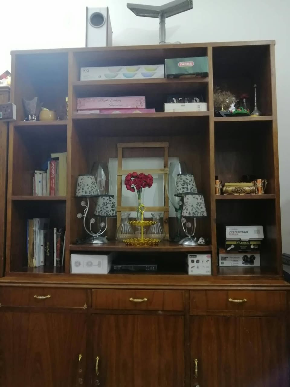 للبيع الاتصال واتساب فقط *********** بالزعفرانية

نص مكتوب في الصور:
- اريد اشيل ودابيع الاغراض واتساب *********** فقط ٦سبالت٦جرابي حديد غرف٢نوم كاونتر هواپا غراض بغداد االزعفرانية نهاية المعلمين محله٩٧٧ اغراض بيت مستعملة نظيفة أشيل*********** واتساب غرف نوم٢تخم ثلاجة مجمدة جرابي٥كاونتر وملحق معرض اهويااغراض تعال شوف وقيم بدون صور 10+