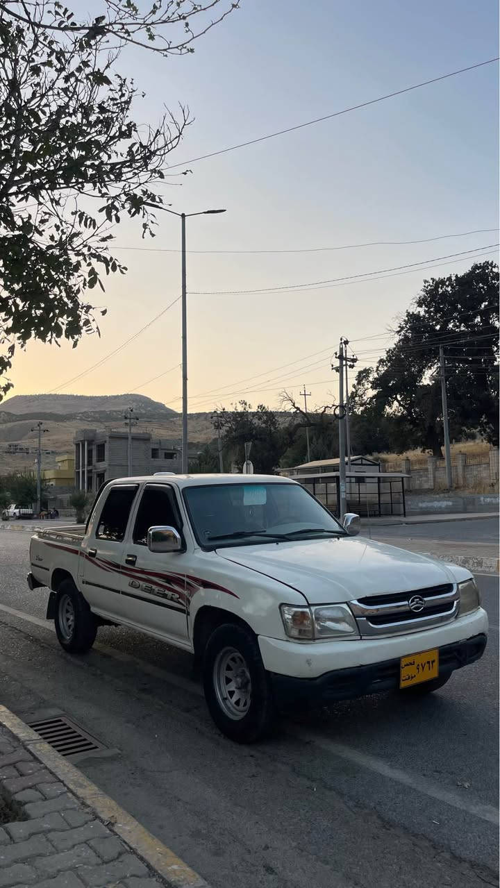 پیکاب دێر ٢٠٠٦ بۆدی قولابی ناو زەردی مەکینە بەخ مەنەفێست ٧ پەر بە شەرت چوار تای خاوین جەبەلی (***********)(***********) سوران, أربيل

