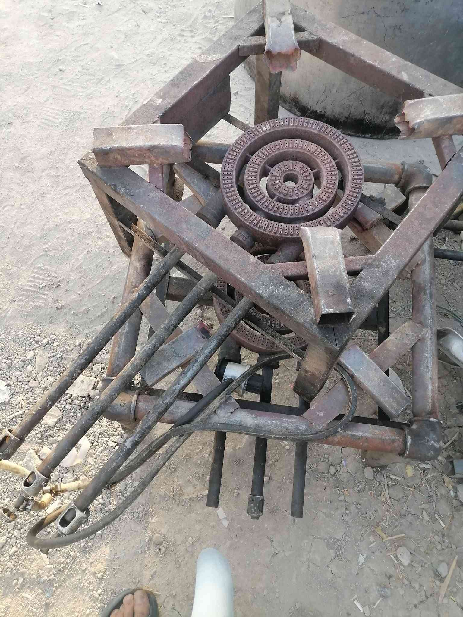 يوجد قزان مختلفه القياس و طباخات بغداد ***********
