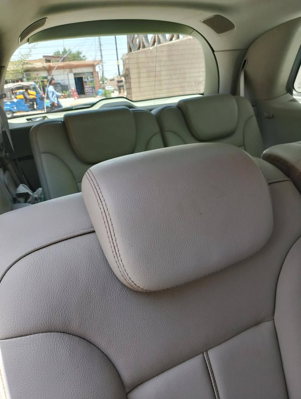 مارسيدس 450GL  موديل 2010 سبعه راكب ويل كب رياضي 21AMG    وارد أمريكي  حادث ركن الدعاميه من جهة العبري ما عابره وموجوده على الكوكل  مكان. ناصريه. سعر 220$  اتصل. على رقم ***********
