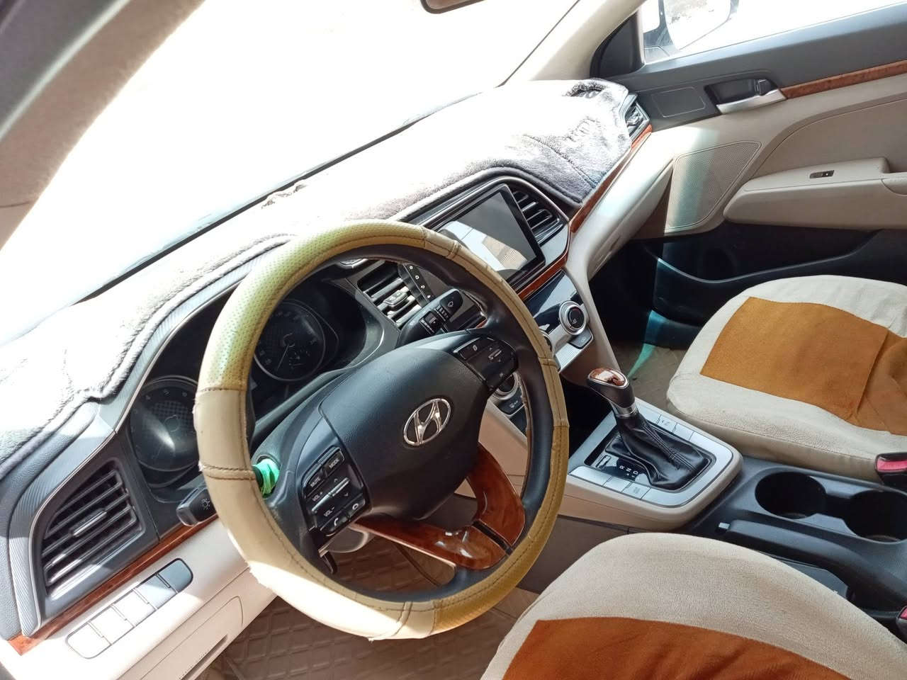 النتره خليجي موديل ١٩ لبيع سياره كفاله عامه فقط بيه رعصه باب لسايق مكينه كير مكفوله حداديه رقم كربلاه بسمي تحويل مباشر عنوان كربلاه حيل قدس تصل ***********
