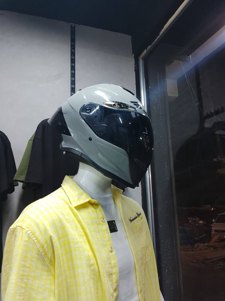 للبيع سعر مناسب جامتين بيه مكان بغداد حي الجهاد ***********واتساب
