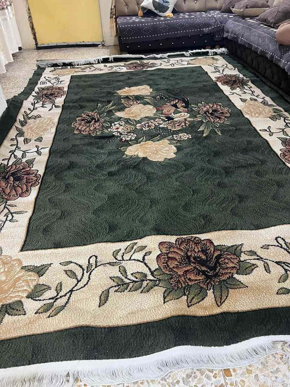 سجادة • للبيع