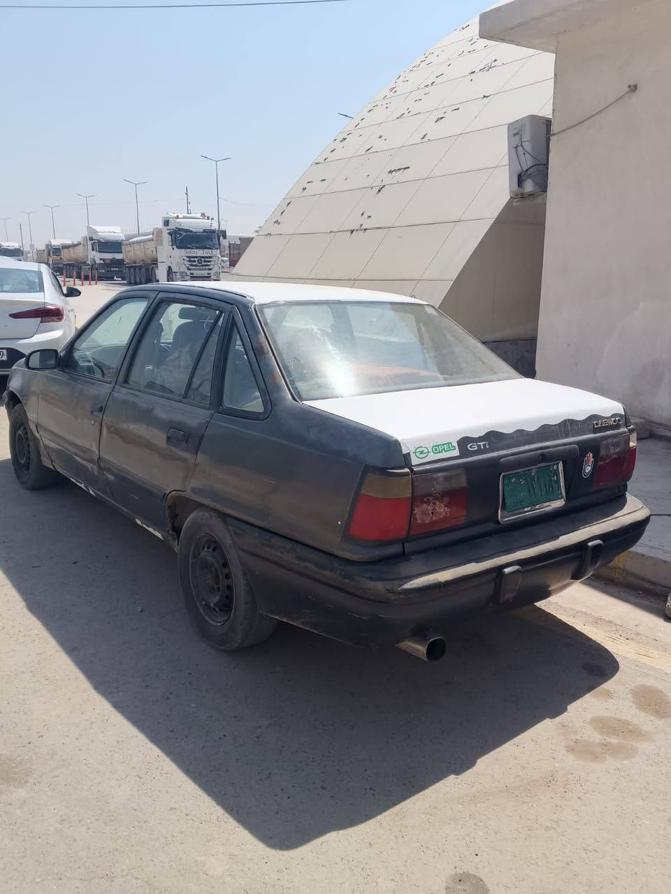 السلام عليكم عندي هاي دايو كاديت للبيع كير مكينه 16 باتري جديد طخمها جديد السياره تريها حلو سنويه ابيضه 
السعر 12 وبي مجال ***********
