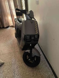دراجه شحن ٦ بطاريات ملف ٢٠٠٠ جديده كلش ما راكبها بعدها بحاله الوكاله ل...