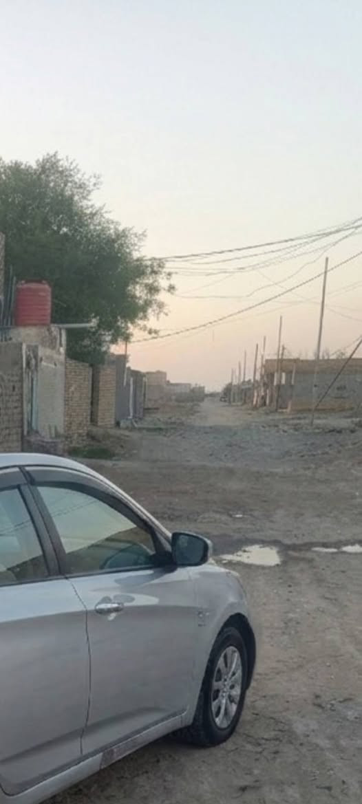 للبيع اكسنت 13خليجي سياره جديده وحلوه وجاهزة السعرمناسب جوا السوگ 80وبي مجال للشراي المكان ناصريه مركز محرك ابوالقطرتين المرغوب 1600جديد
گير جديد 
حداديه مظبوطه تواير اربعه جدد تبريد ثلج 
ويا السويج 
جامات اربعه يصعدن وينزلن 
لا يتم قوي 
والعالي زنون 
بيها شاشه وكامره خلفيه 
والشراي يجي ويگلب ويطلع تراي ويفحص وين ماريد للتواصل هذا رقمي بي واتساب ***********
