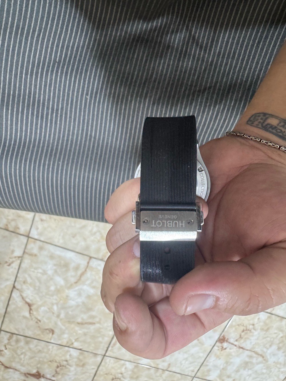 ساعة hublot كوبي ماستر نصب وحركة ايد تاريخ يومي  بالة امزن مستخدم شي قليل نظافة 95‎%‎100

السعره 50 



ديالى بعقوبه 



***********