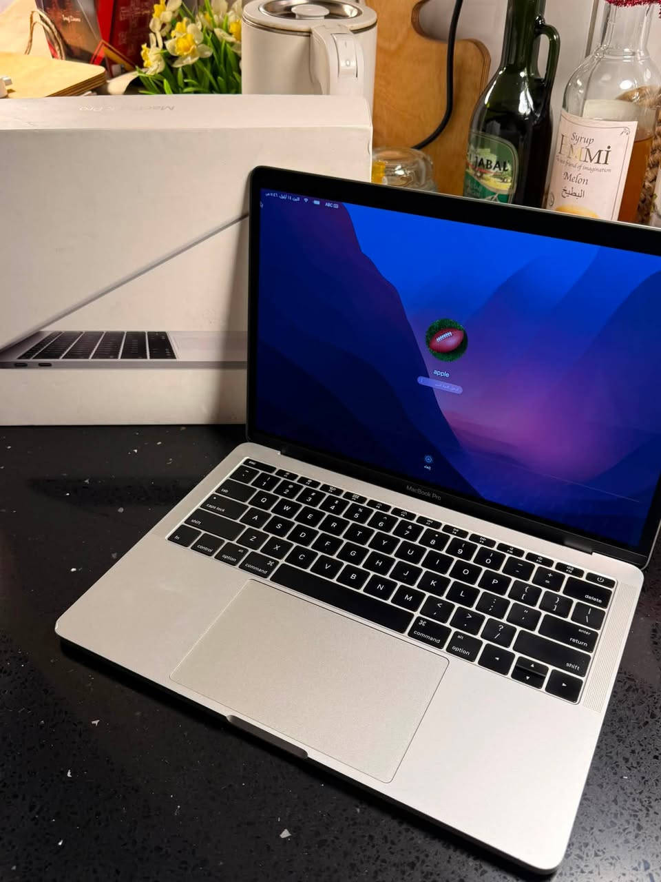 سلام عليكم
MacBook Pro 
13 inch
Ram 8. SSD 256 
نضافه الجهاز 95‎%‎
شاشه 2k retina
2 منافذ شحن usp-c
كامل ملحقات شاحن اصلي 
كارتونته الاصليه مطابق مع الايمي الجهاز 
بطاريه جديده مشحونه فقط 5 مرات تقريباً اتطول 6 الى 5 ساعات 
سعره 375 الف بي مجال بسيط 
مكاني بغداد البياع حي الشرطه شرطه الرابعه 
***********
