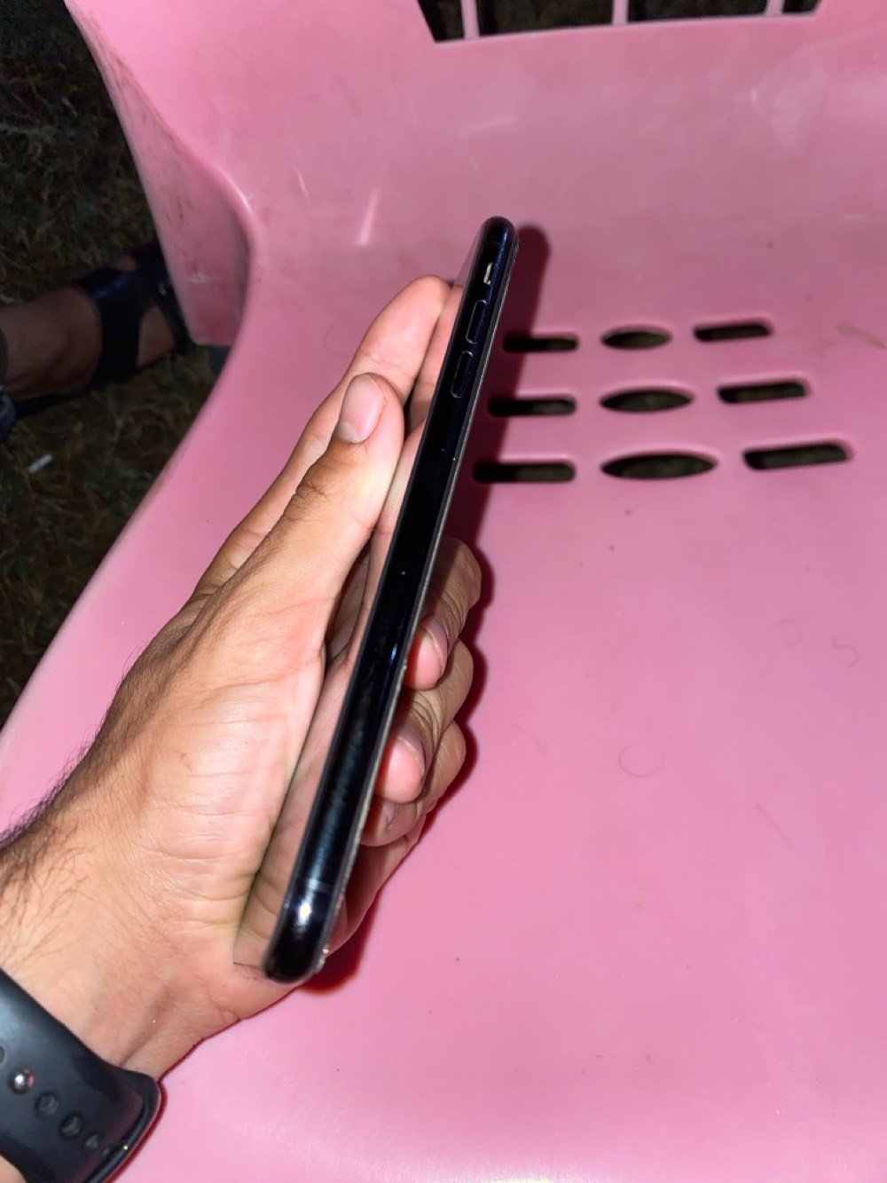 Xs max 
ذاكرة 256  بطارية 77 كلشي ما مبدل بية جهاز نضيف 
سعر 250 وبيه مجال  
أو مرواس ب 11 برو ماكس 
للتواصل : ***********
