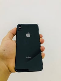 آيفون XS ماكس • بطارية ٧٦ • كاميرا بقع