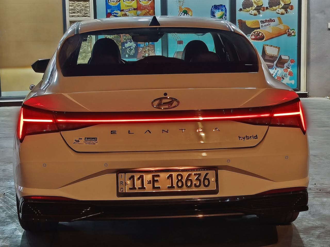 ‏السلام عليكم  
‏هونداي النترا 2022 هايبرد (بانزين+كهرباء)
‏حادث موضح بالصور 
‏لمتد فول واحد على واحد 1️⃣ 
‏ماشيه 130 ميل 
‏مواصفات السياره:
‏دخول ذكي 
‏فتحه سلايد 
‏اناره ترحيبيه في قبضات الابواب 
‏صندوق ذكي 
‏رادارات 360
‏نظام محافظه على المسار 
‏قياده ذاتيه
‏شحن واير ليست
‏حساس خلفي
‏اضائه اماميه 3عدسات 
‏بك لايت لد 
‏داخل جلد
‏تحكم مقاعد اماميه كهرباء
‏وضعيات مقاعد ميموري لمقعد السائق
‏تبريد و تدفئه المقاعد 
‏اضائه دشبول متغيره 
‏تبريد شاشه مناخين منفصلين
‏شاشه متصل كبيره 
‏شاشه عدادات دجتل 
‏نضام الصوتي شركه Boss
‏اوتو هولد 
‏هاند بريك بصمه 
‏وضعيات قياده(نورمل سبورت سمارت)
‏مرايه وسطيه  تعتيم ذاتي 
‏صور الحادث مرفقه بالمنشور 
‏مكان السياره تكريت العلم   
‏غير متواجد عل فيس 
‏للستفسار ***********
