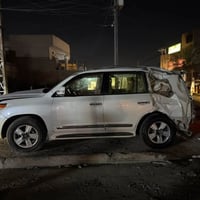 لاندكروز 2013 رقم بغداد فول مواصفات بيهة حادث تشتغل وتمشي العنوان بغدا...