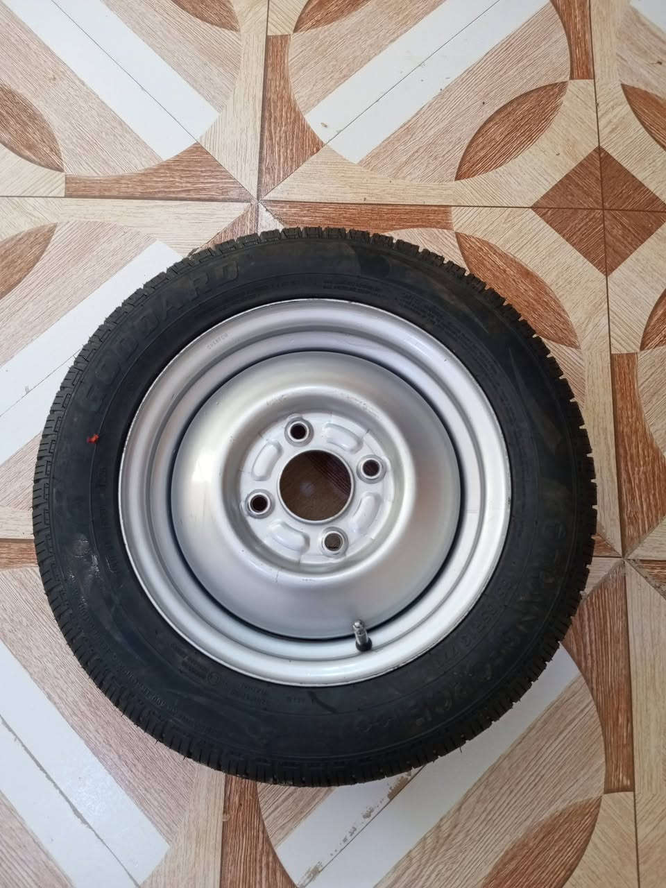 ويل وتاير كامل للبيع بعدني حته ماشاده بل ستوته شراي بخدمته ‏‪***********‬‏

