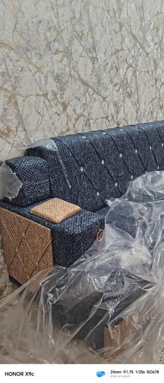 كنب • ٢٠ مقعد • مستعمل