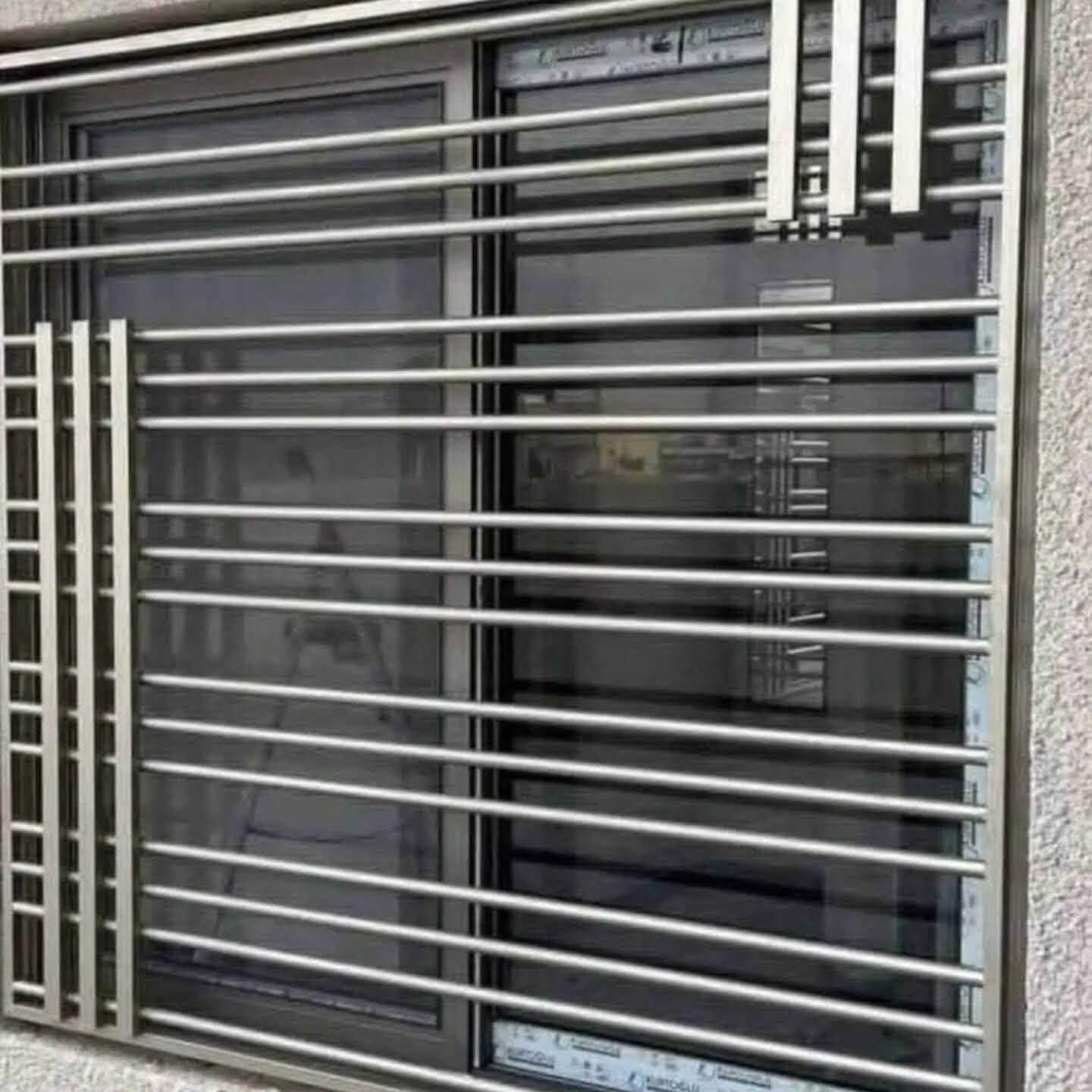 (شركه حدادة  الدليمي )لعمل ابواب وشبابيك  وسقايف وجملونات و كرفانات  و المحجلات (***********)📞
