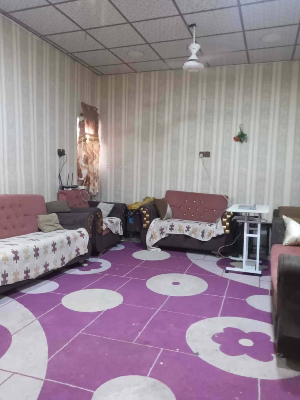بيت للبيع بالجربوعية الاولى ال حافظ قرب مدرسة سفير الحسين  مساحته ٢٠٠ متر  بناء طابوق وسقف مسلح مطلوب للمصرف العقاري ٤٨ مليون مبادرة بناء قديم تسعينات القصد الشهري ٢٨٥ لمعرفة التفاصيل الاتصال  ***********
