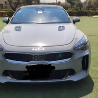 للبيع كيا ستنكر لايت GT حادثة ربع الجاملغ موديل 23 محرك 2500 تيربو ماش...