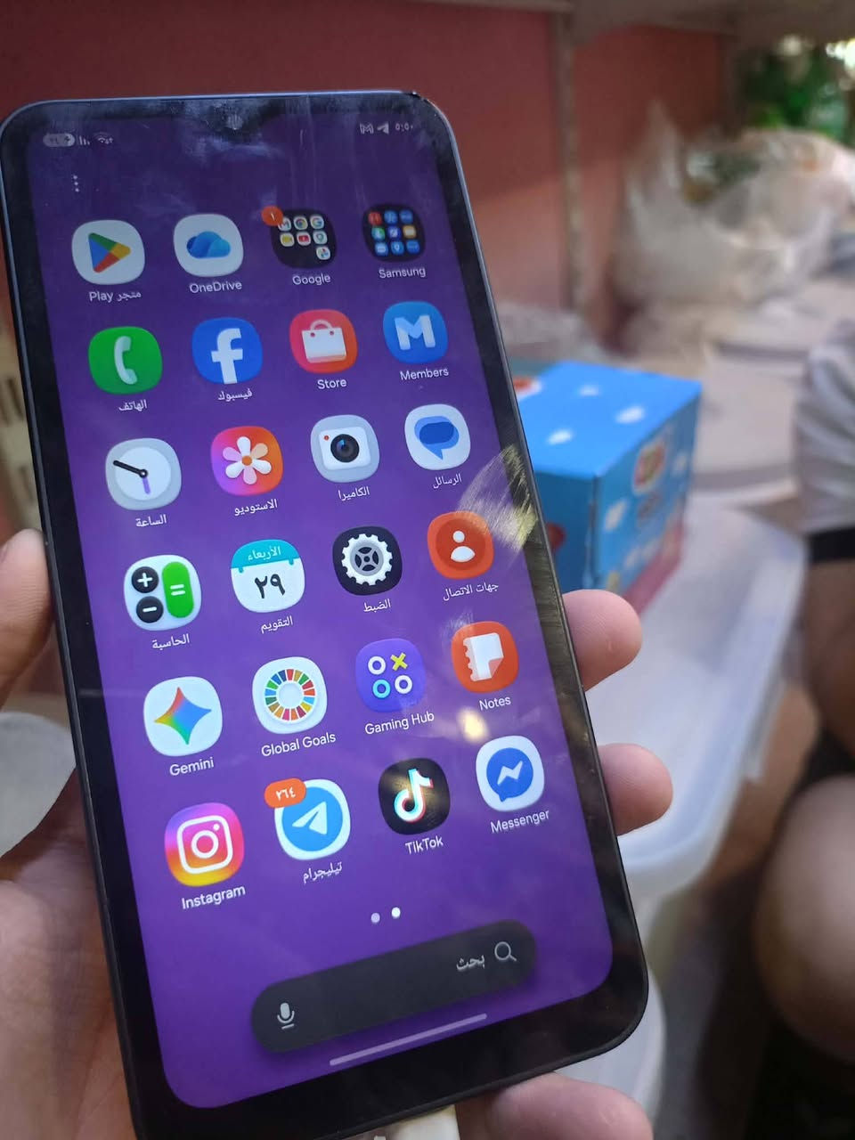سامسونك A16
ذاكرة ١٢٨ 
رام ٨
مبدل شاشة اصلي صين 
سعر ١٣٥ وبي مجال 
***********
