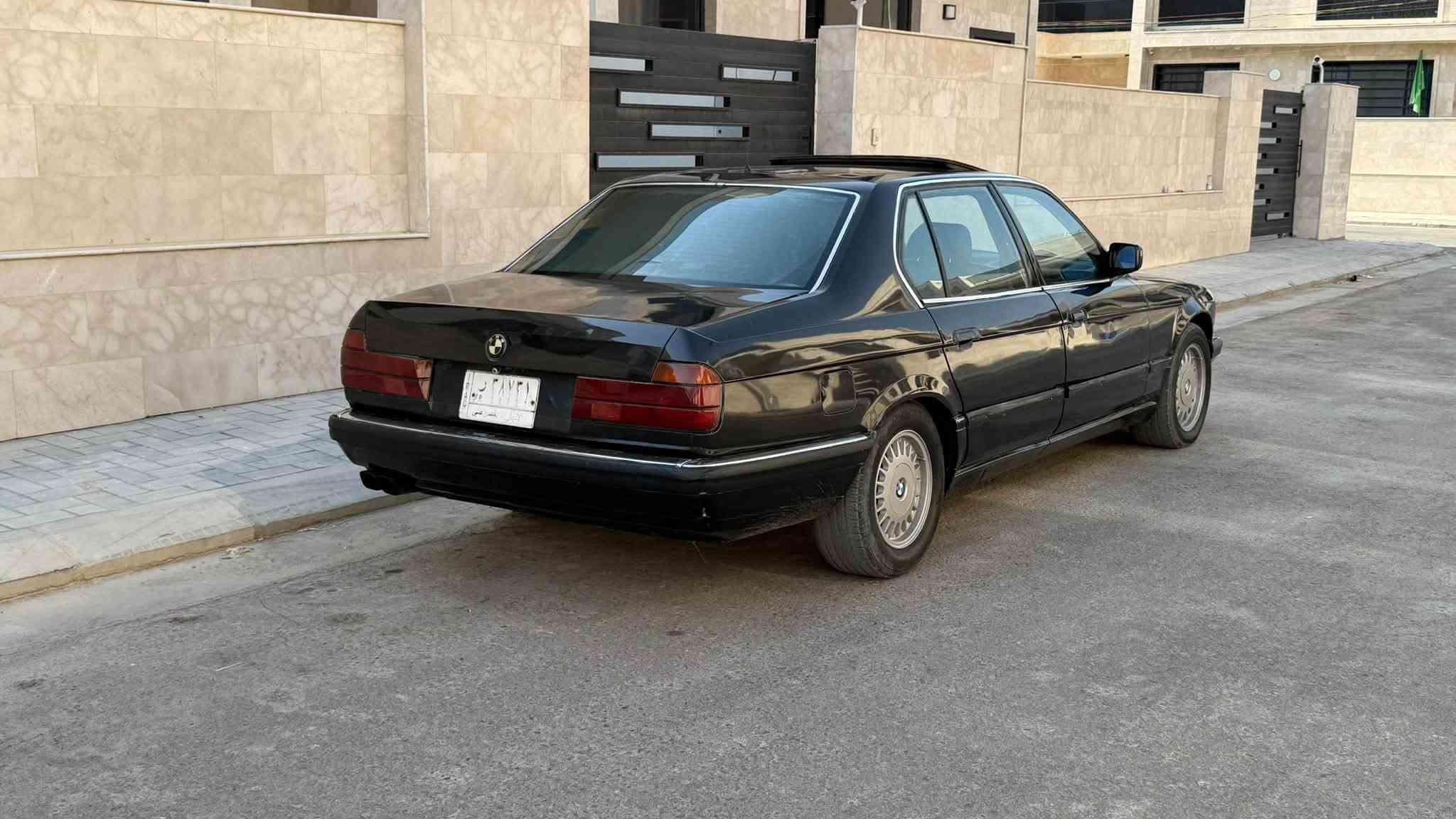 بي ام دبليو 1990 حجم 735 فول
السعر 36 ورقه قفل قفل قفل
مكينة كير حداديه تمام التبريد عاطل 
رقم انبار تحويل مباشر مكاني العامريه 
***********
