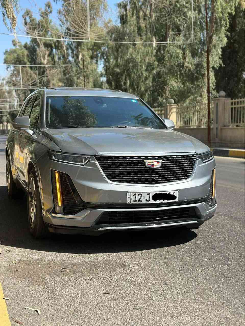السلام عليكم 
‏Cadillac XT6 2024 Premium Luxury Plus 
فول للاخير 1/1 
الشراي يتصل ***********
***********
بيع او مراوس حسب القناعة
 محرك  V6 3.6  يولد 300 حصان 🐎 مع كير اوتوماتيكي 9 سرعات 
رقم شاصي مرفق بالصور بيها 3 قطع صبغ  وحافة باب سايق 
مرقم نينوى شهداء 
الموصفات
⭕️ كشنات اسود مع صاج 
⭕️ شاشة رقمية للعدادات عدة انماط حسب نمط القيادة 
⭕️داتا شو تعرض السرعة ومعلومات الطريق ع الزجاج الامامي 
⭕️شاشة ايباد مع خرائط 
⭕️ويل حجم 19 كروم
⭕️ شحن لاسلكي 
⭕️ نظام صوت boss 13 سماعة
⭕️ 4 كشنات كهربائي + تدفئة + كشن سائق مساج + كشنات امامية تبريد + كشن سايق خزن ميمون وضعيتين
⭕️ كامرا 360 درجة 4 كامرات
⭕️ رادار امامي جانبي 
⭕️ حساس امامي + خلفي
⭕️ مراية ذكية عاكس للضوء
⭕️ سقف بانوراما 
⭕️ اوتو بارك 
⭕️ اتو هولد + اوتو بريك + اوتو اينجن
⭕️ سايد بريك بصمة
⭕️ مانع انزلاق
⭕️ تحديد مسار 
⭕️ دفع امامي
⭕️ تبريد قطعتين
⭕️ مري قلاب عند الرجوع للخلف + اشاير بالمري 
⭕️ترحيب ابواب ومري 
⭕️ بردات للنوافذ الخلفية
⭕️ صندوق كهرب
⭕️مانع تصادم امامي (FCA) ومانع تصادم خلفي (RCCA) مع ميزة التوقف والايقاف (SCC w / S&G)
⭕️ مساعد الشعاع العالي (HBA)
⭕️ نظام تحذير إنتباه السائق (DAW)
⭕️ شاشة عرض المحيط (SVM)

مكاني موصل 
الشراي يتصل *********** موصل, نينوى
