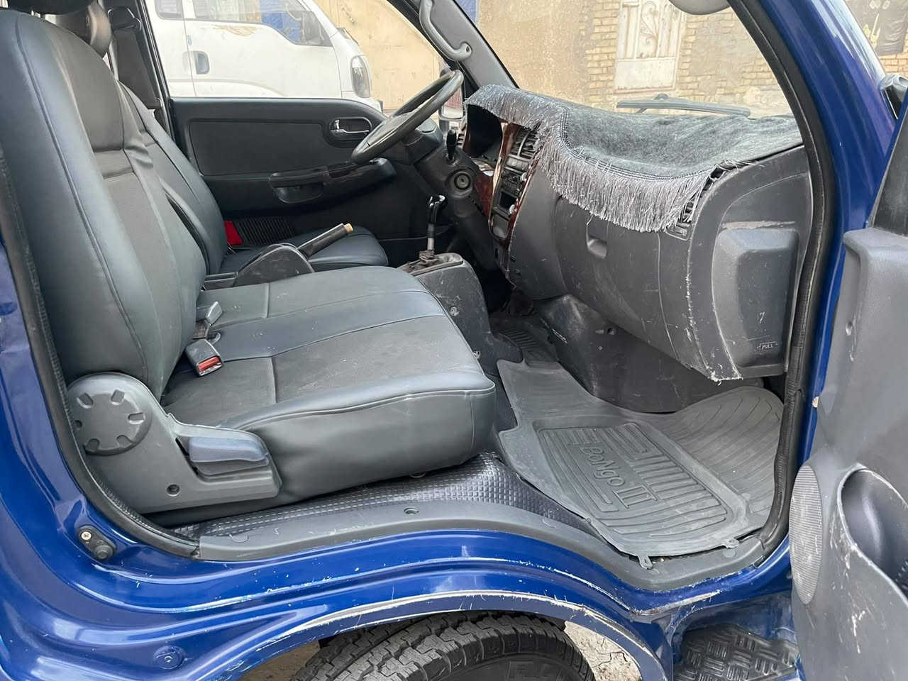 كيا بنكو موديل 7 محرك 3000 مشترك مفتوح
مكفولة من ضربة وكص وتبديل  صبغ مكانات بصيطة اثر جراد 
محرك كير اكسن مكفول 
شاصي مكفول 
حدادية جديدة تخم تاير امامي خلفي جدد 
دواير ودوس بلاديات مال شركة 
قطرة اخياس مابيهة 
جاهزة من كل النواحي 
رقم بابل انكليزي سنوية لغاية 30 تحويل مباشر 
السعر 77 وبي مجال بسيط 
مكاني بغداد مدينة الصدر الاورفلي 
رقم الهاتف ***********
