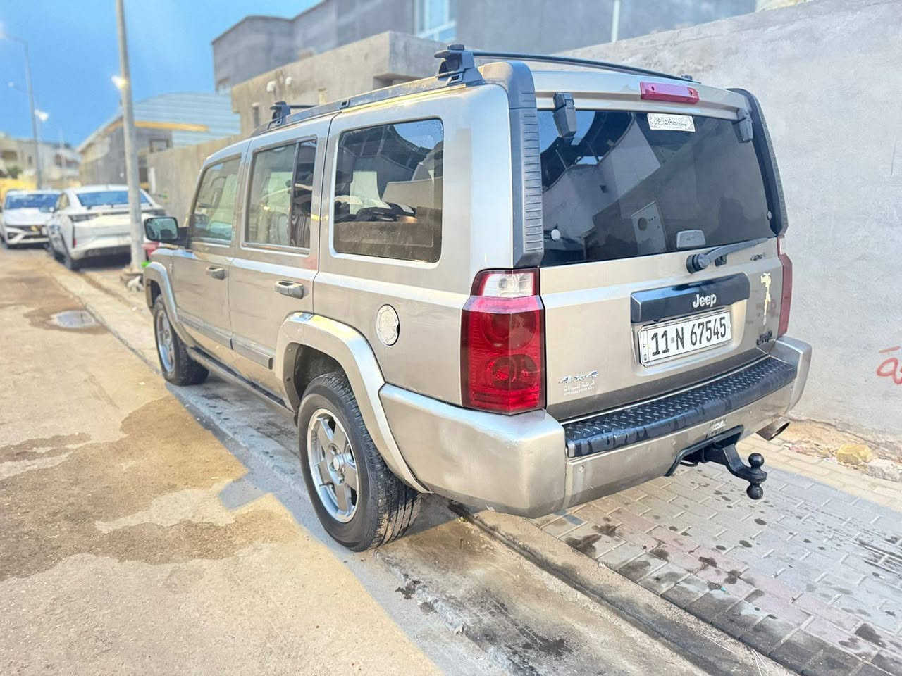 جيب كومندر ٢٠٠٦ بسمي رقم جديد محرك ٤/٧ بيه بخار وصوت خفيف وضربه خفيفه بالبجم وشويه خياس بالقماره مكانهه البصره السعر ٥٠ الاستفسار ***********
