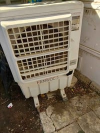 لبيع هل موجود شاشه تشتغل بس ما تفتر 07714964324 مكانها كماليه
