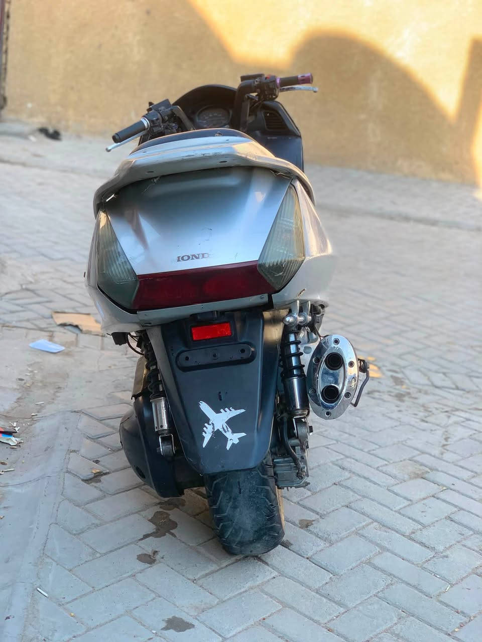 السلام عليكم
سلفر ونج للبيع عليها ادامه كامله مكينه 400 مكفوله شلعه معدل فول كفرات يرادلها ترتيب 

السعر 10 وبيها مجال للشراي  

للستفسار 📞 

***********

من رخصت الادمن
