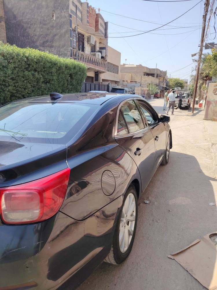 السلام عليكم (بيع مستعجل) ماليبو ٢٠١٥ وارد أمريكي ضربتها خفيفة جدا لالغود ولاشواصي ولادواخل ايرباكات سليمة كلها محرك كير مكفولات /تبريد ممتاز/رقم بغداد الإنكليزي بسمي /السعر ٧٩ورقة وبيها مجال للشراي مكاني بغداد الدورة وهذا رقمي *********** متواجد واتس اب بغداد, العراق
