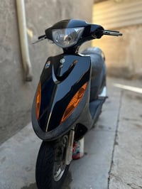 شباب دراجه ماكس عدله جديده ونظيفه مرتبه اريد ابيعه اوراقه كامله وكلشي ...