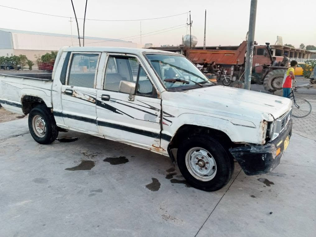 موديل 94
محرك ثري واي تيوتا  كير اوتوماتيك 
بدون حادث رقم بغداد. اصفر صاحبها متوفي 
السعر 20وبيها شويه مجال 
مكانها الرياض قريه الكفاح 
*********** كركوك, العراق
