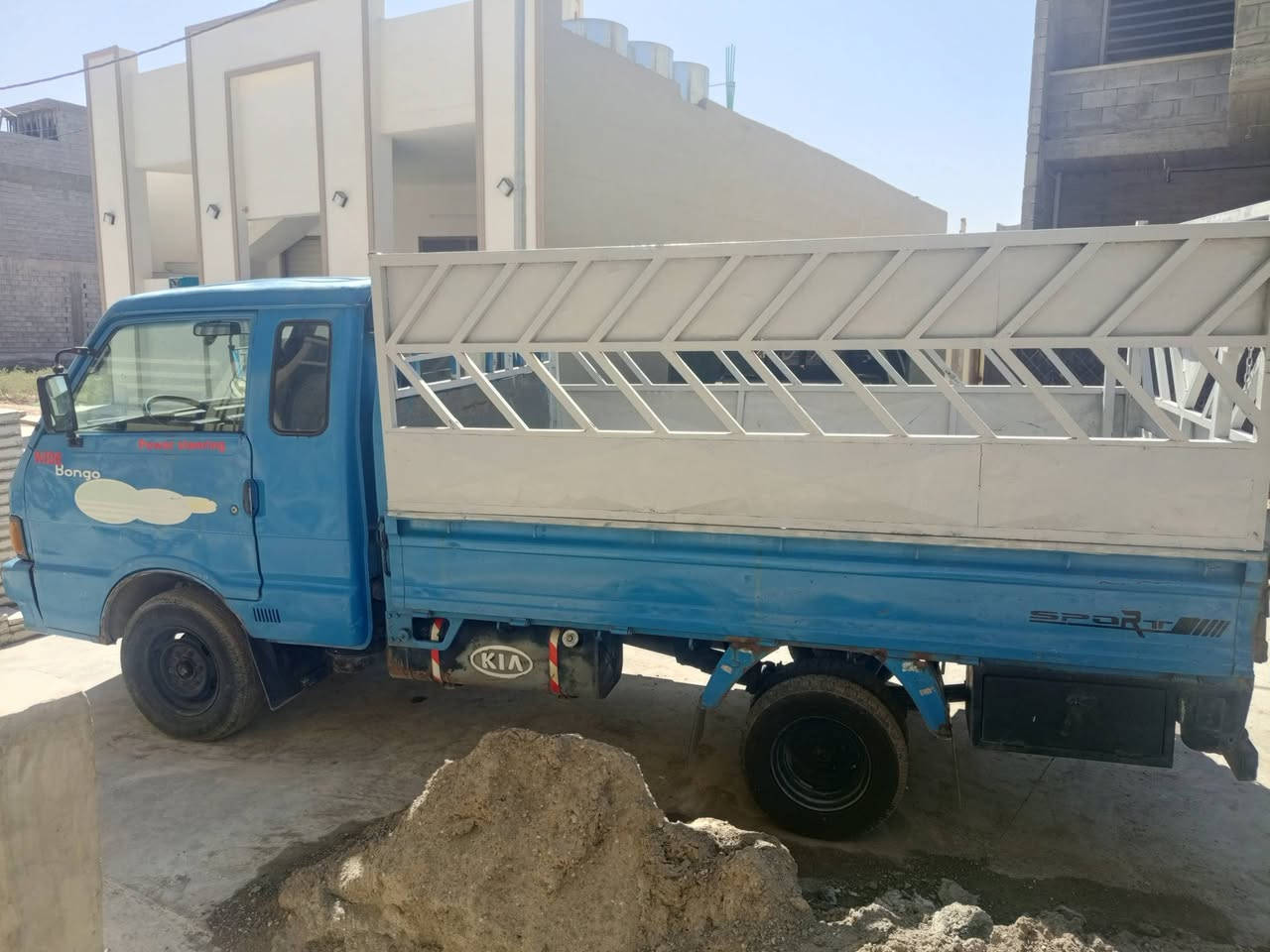 بنكو 94 رقم اجنبي نينوى بل شهر الواحد  صدرت هزى مو صاقطه اربعه توايرجديد  وره جديد قبل سبوع شديتهن هنى وا الباتري معارض بتكسي  الي عنده ينزل بل تعليق سعر50قفل***********.

